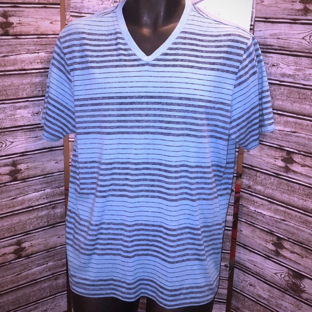 🌴AMERICAN RAG•LG•VNECK NAVY & LIGHT BLUE STRIPED